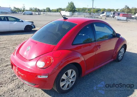2009 Volkswagen New Beetle 2.5L из США, поврежденный, VIN 3VWRW31CX9M512842